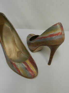Stuart Weitzman Size 7 yLeather classic Wood heels pumps Snake Embossed Rainbow